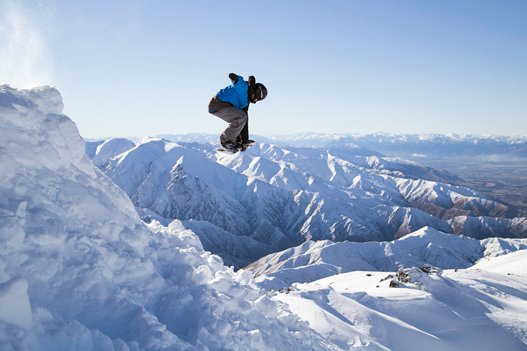 Snowboarding at Treble Cone NZ